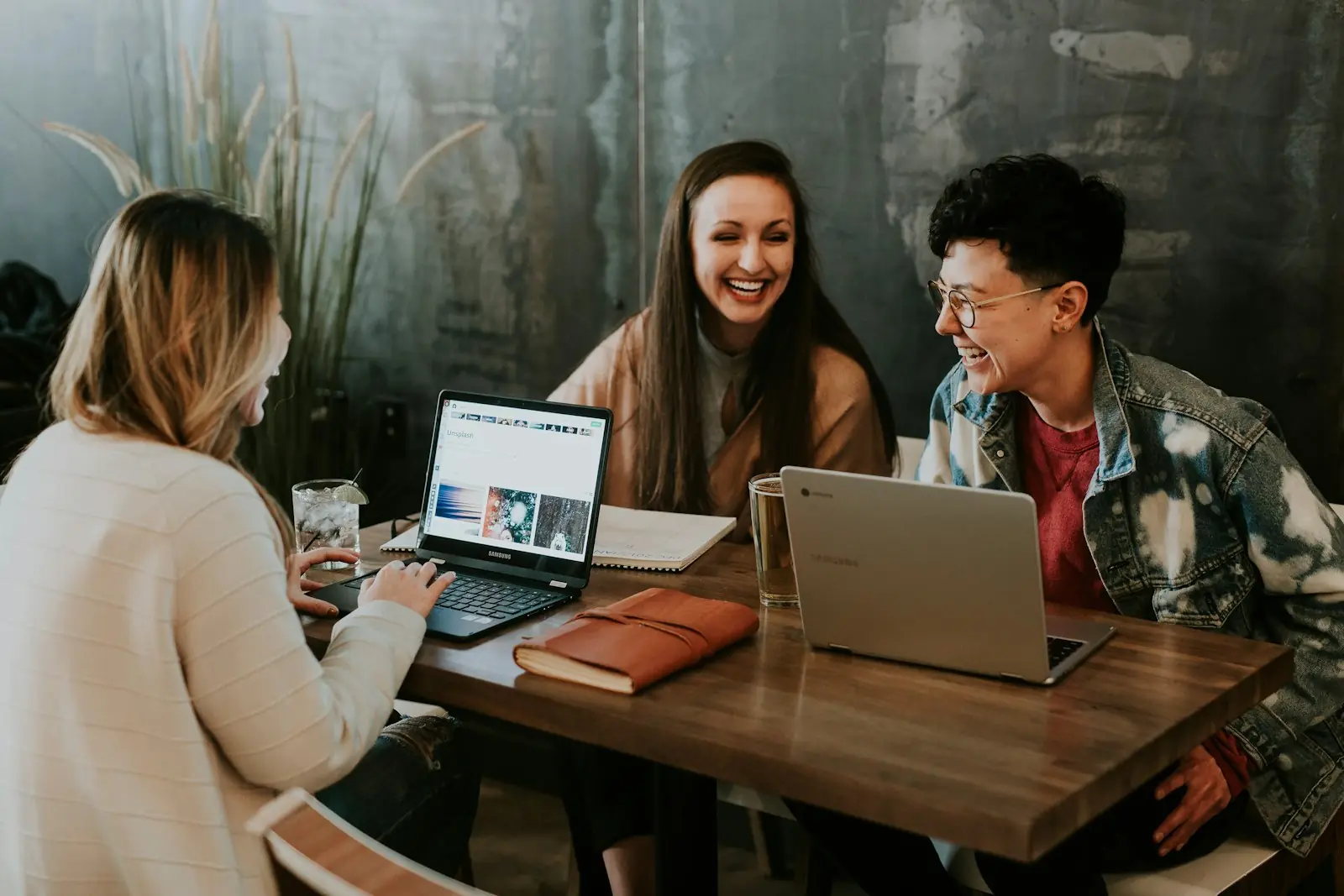 Hiring an offshore development team in India: a guide for overseas companies – Technology article by Tinos, Kochi